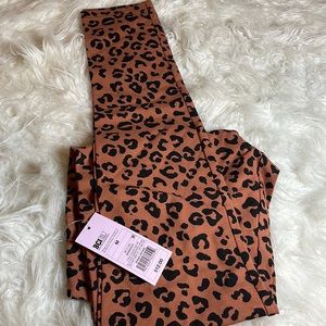 Women’s cotton leggings size M